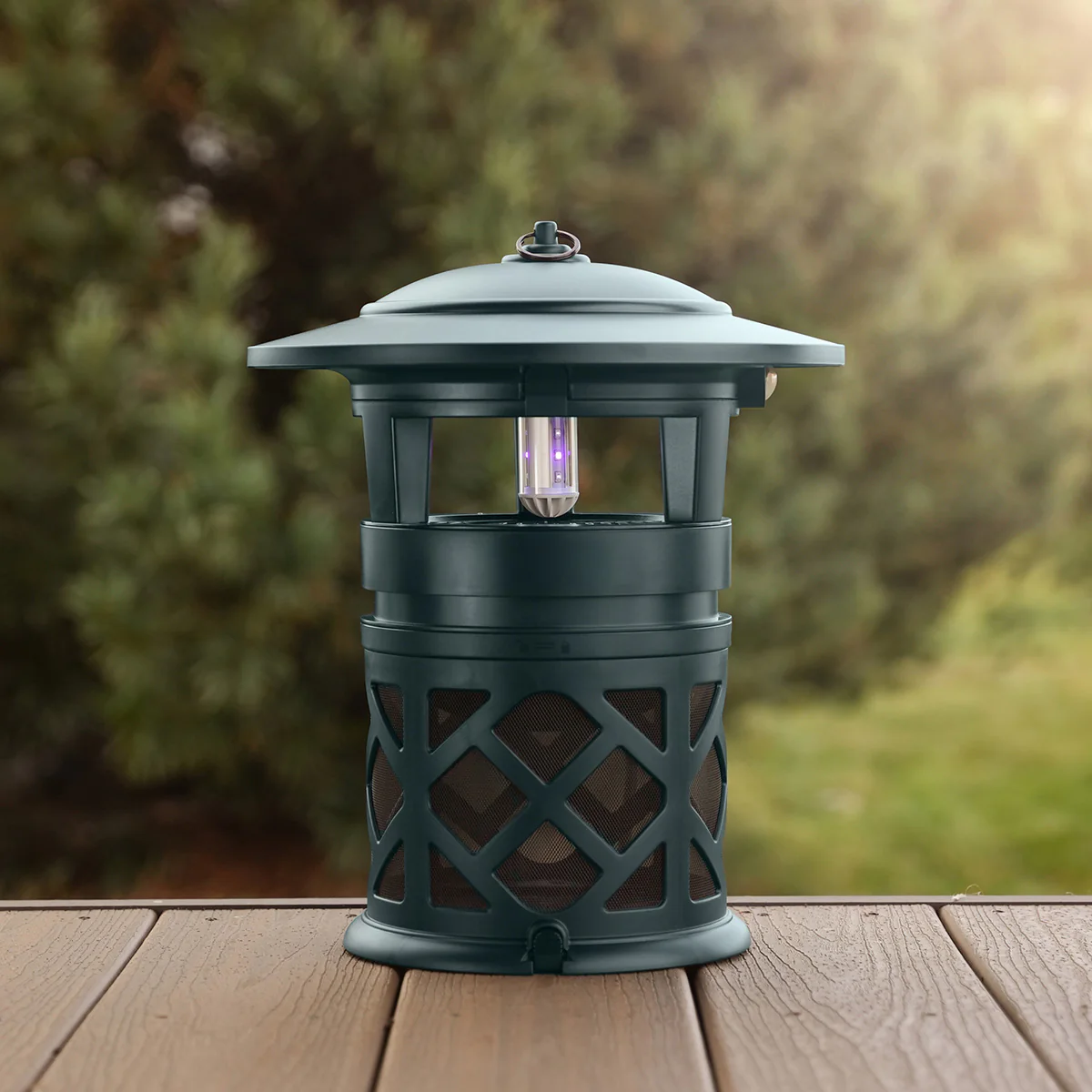 Luxe 1 Acre Flying Insect and Mosquito Trap - Image 2